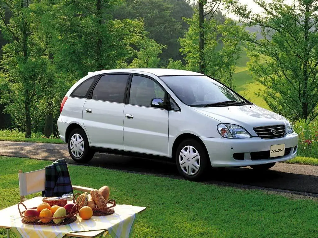 Toyota Nadia (SXN10, SXN10H, SXN15, SXN15H) 1 поколение, минивэн (08.1998 - 03.2001)